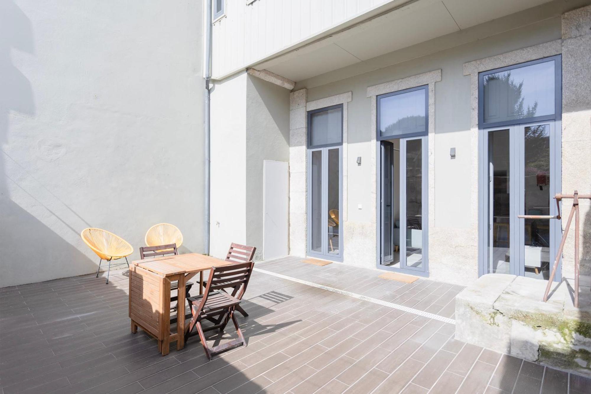 Liiiving In - Terrace & Sunny Apartamento Oporto